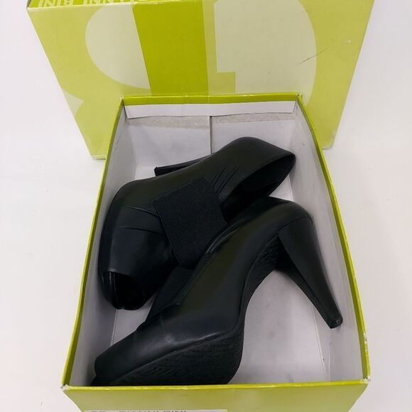 Gianni Bini Black Heels size 9.5M‎ - Picture 1 of 11
